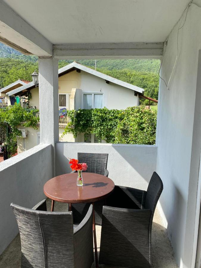 Apartmani Zelenika Херцег-Нови Экстерьер фото